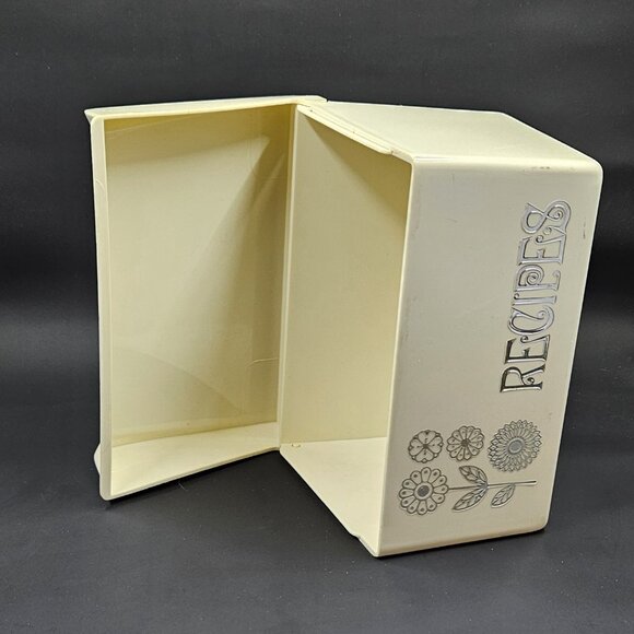 VTG 1970s Retro Flowers Beige Plastic Flip top Recipe Card Box ✨HP✨ - Picture 7 of 7